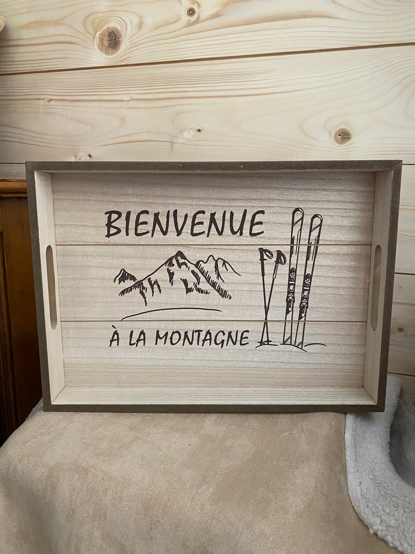 PLATEAU DE SERVICE